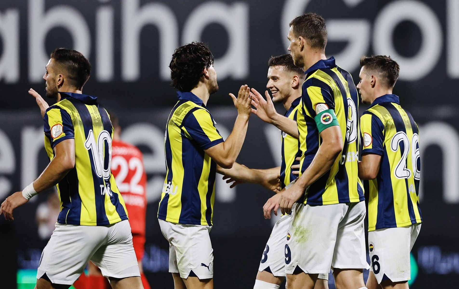 Fenerbahçe yine yeniden galip….
