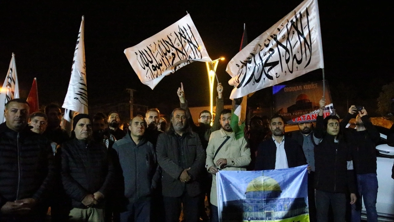 Gazze’de hastaneye yapılan saldırı tüm yurtta protesto edildi