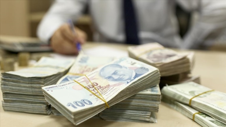 Halkbank esnaf kredisi faizlerinde artışı açıkladı