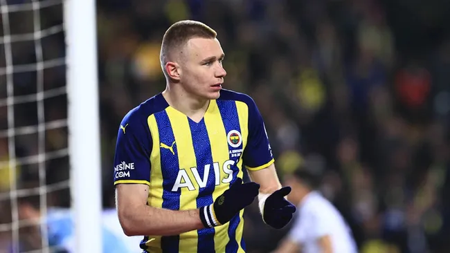 Fener taraftarı üzülecek! Attila Szalai, ezeli rakibe geliyor