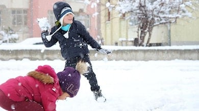 Ardahan ve Erzurum’da okullar tatil edildi