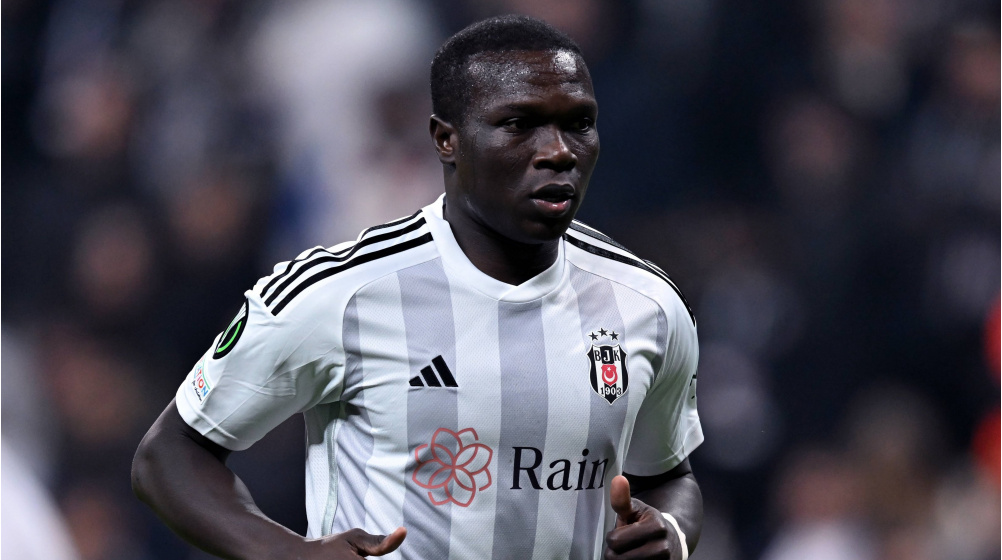 Beşiktaş'tan Aboubakar açıklaması! Kamerun'a gitti...