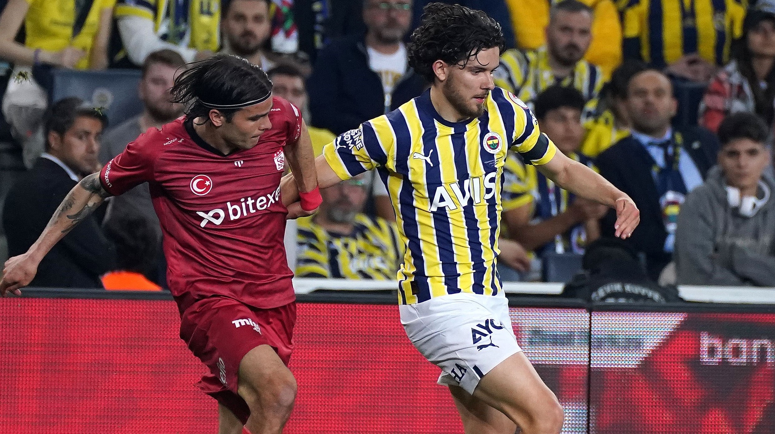 Fenerbahçe, Sivasspor'u konuk ediyor 