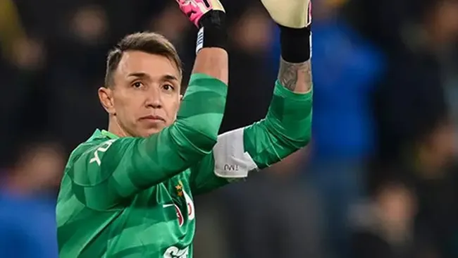 Derbi öncesi Galatasaray'da Muslera krizi!