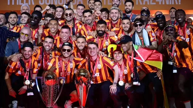 Galatasaray'da ilk ayrılık! Takım arkadaşı sosyal medyadan duyurdu