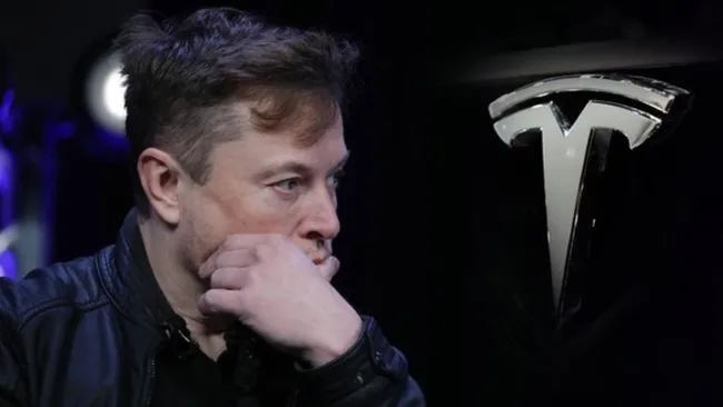 Elon Musk'a Tesla'dan büyük şok