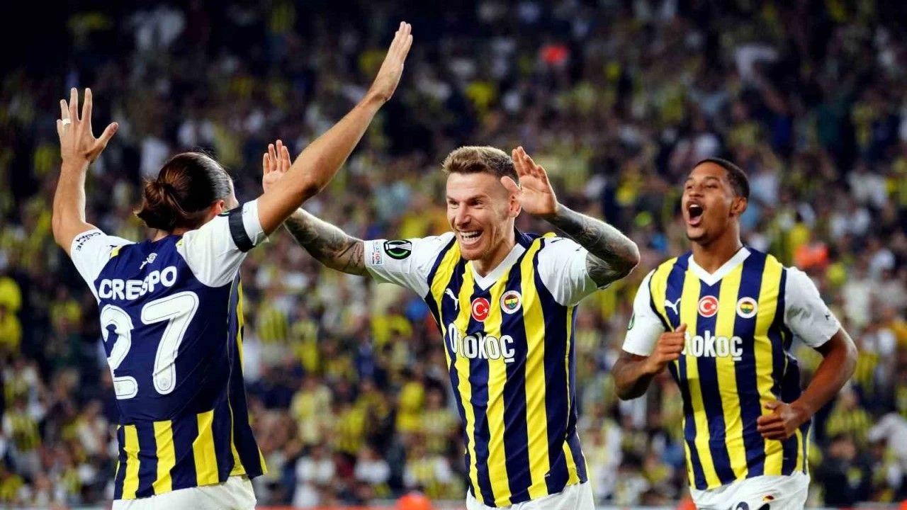 Kamptan ayrıldı, Fenerbahçe'den açıklama geldi