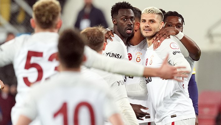 Galatasaraylı futbolcu hakkında flaş iddia! "Artık şans bulabileceğine inanmıyorum"